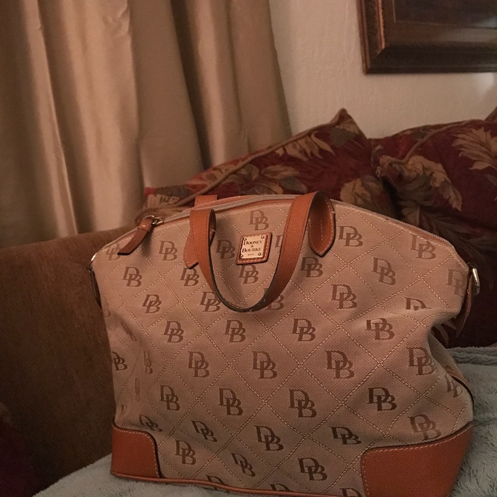 Dooney and Bourke purse